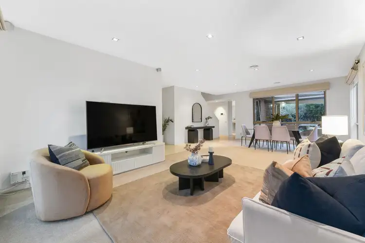 18 Chopard Avenue, Waterways VIC 3195