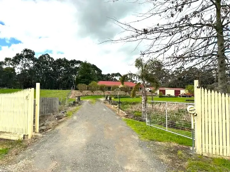 Third view of Homely house listing, 17 Robin Hood Way, Drouin VIC 3818