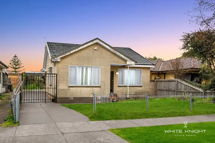 4 LORENZ STREET, Sunshine VIC 3020