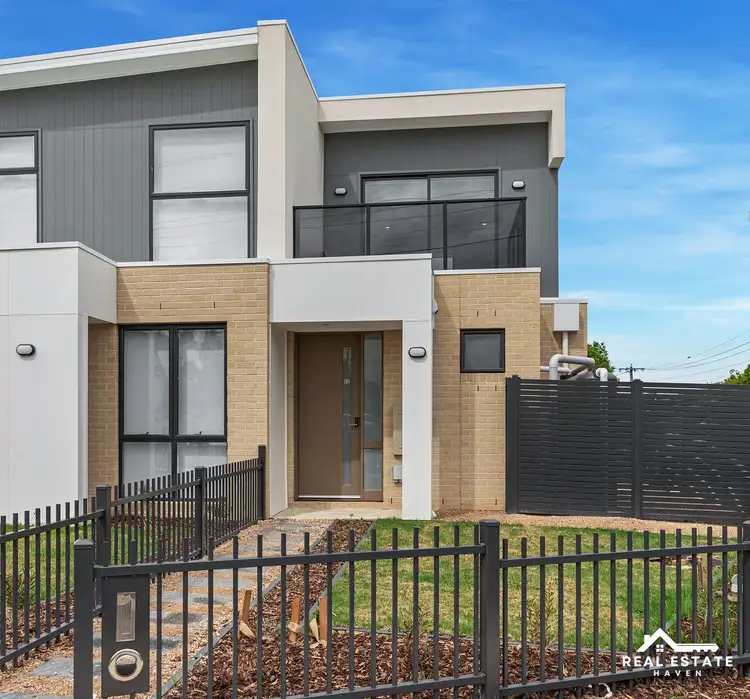 52 Military Road, Avondale Heights VIC 3034