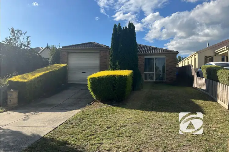 18 Hancock Drive, Berwick VIC 3806