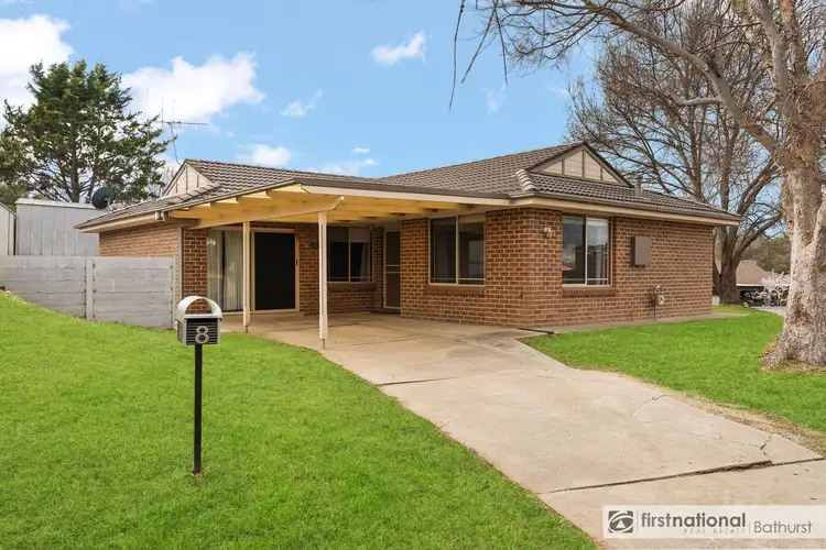 8 Burgess Place, Windradyne NSW 2795