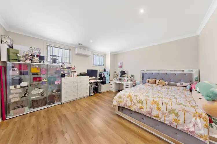 2/2 McArthur Avenue, St Albans VIC 3021