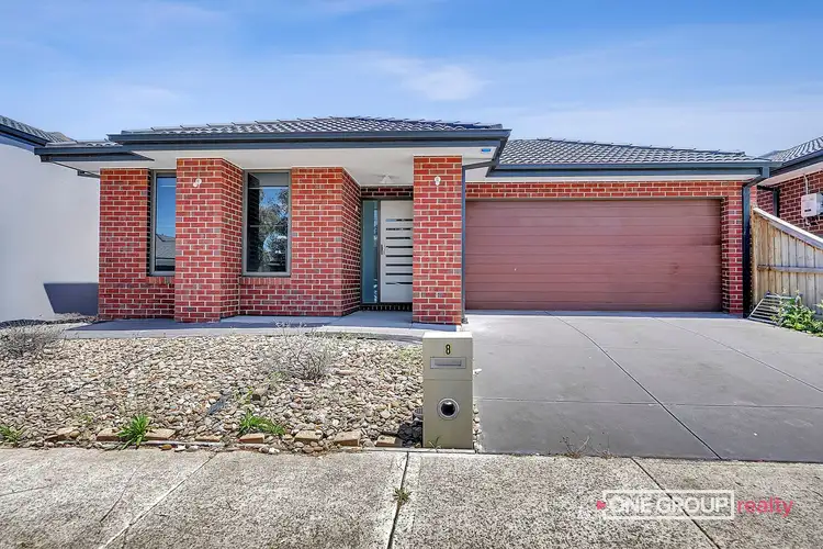 8 Camrose Street, Mickleham VIC 3064