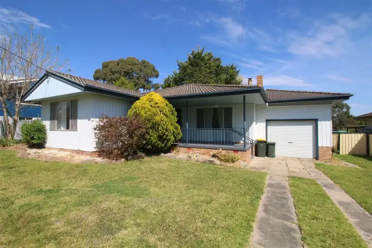 78 Logan Street, Tenterfield NSW 2372
