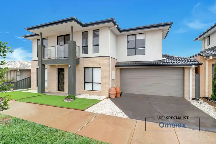 Second view of Homely house listing, 4 Keynes Place, Strathtulloh VIC 3338
