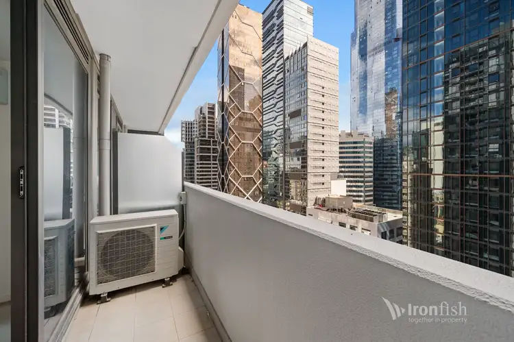 2103/5 Sutherland Street, Melbourne VIC 3000