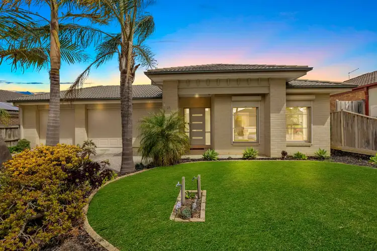 25 Flash Dan Drive, Cranbourne East VIC 3977