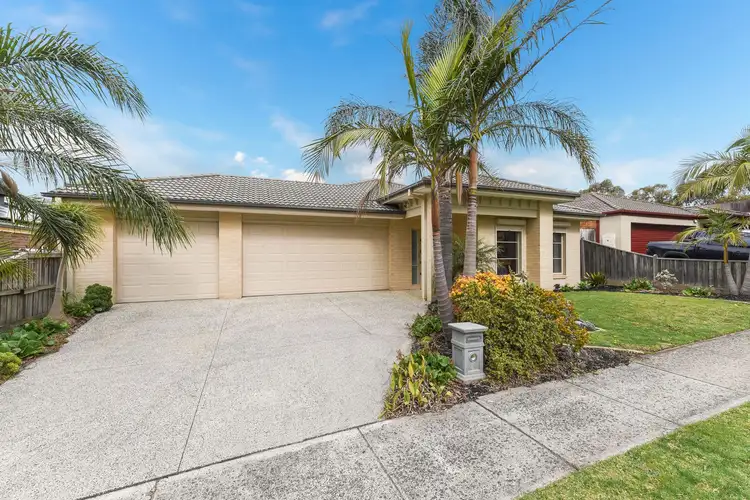 25 Flash Dan Drive, Cranbourne East VIC 3977