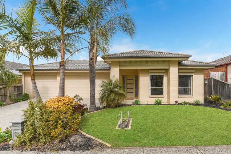 25 Flash Dan Drive, Cranbourne East VIC 3977