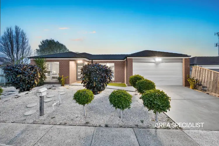 2 Alder Way, Cranbourne VIC 3977