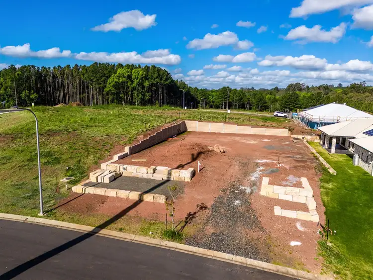 1 Hidden Valley Circuit, Chilcotts Grass NSW 2480