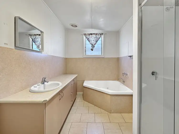 Sixth view of Homely house listing, 12 Casey Street, Maryborough VIC 3465