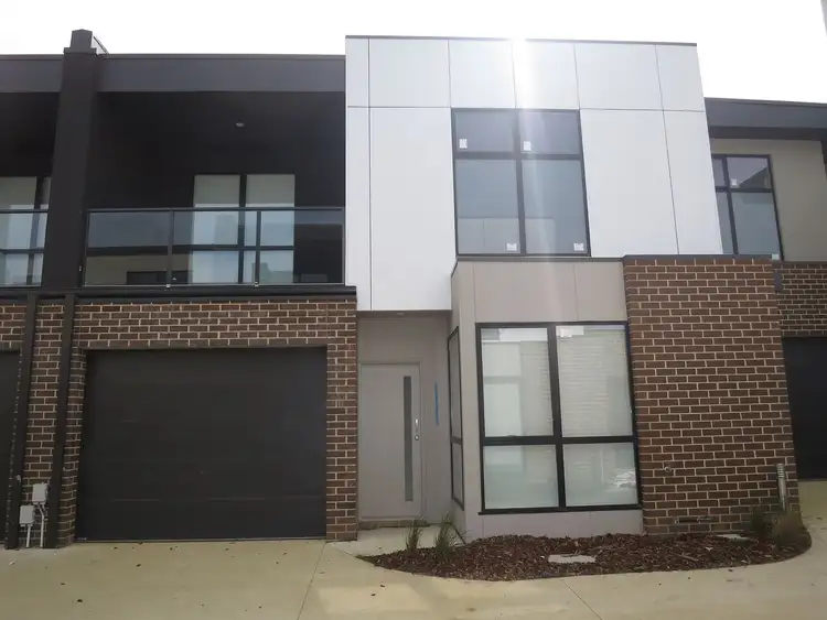 51 Deschamp Crescent