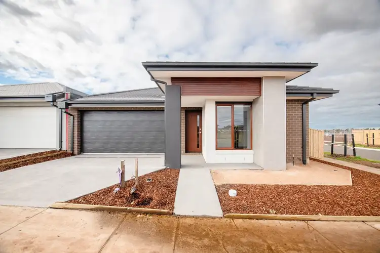 31 Shillings Road, Mambourin VIC 3024
