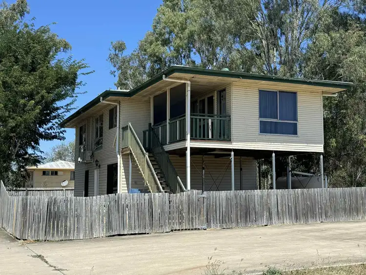 3/4 Suttor Street, Nebo QLD 4742