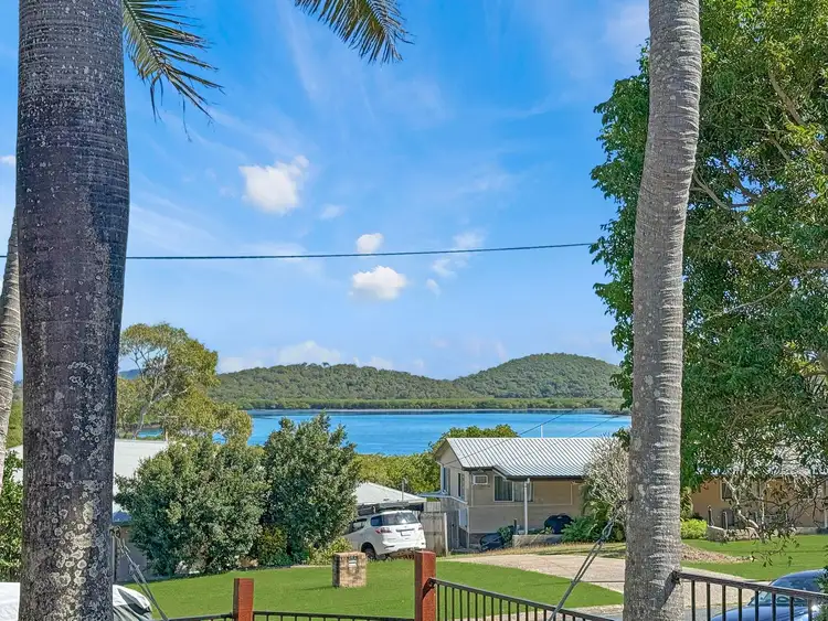 12 Hackett Court, Campwin Beach QLD 4737