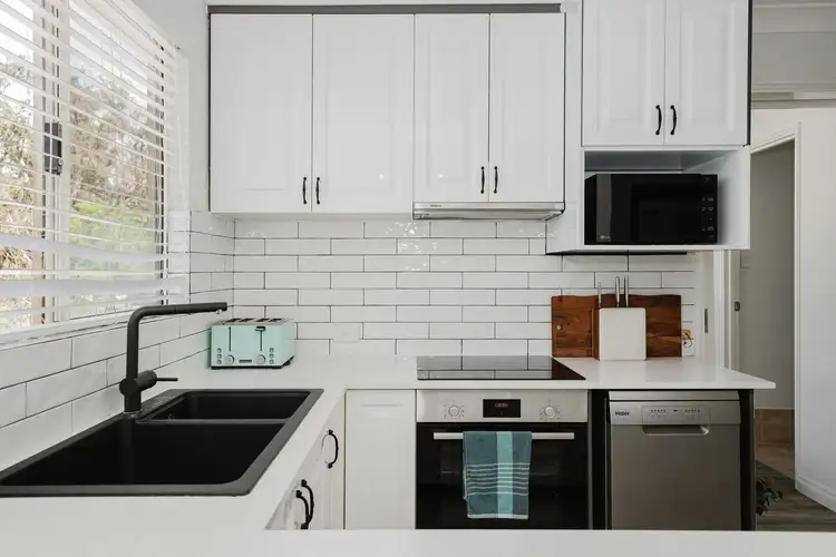 Sixth view of Homely unit listing, 2/1 Lakes Crescent, South Yunderup WA 6208