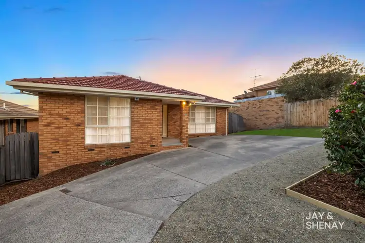 41 Preston Avenue, Endeavour Hills VIC 3802
