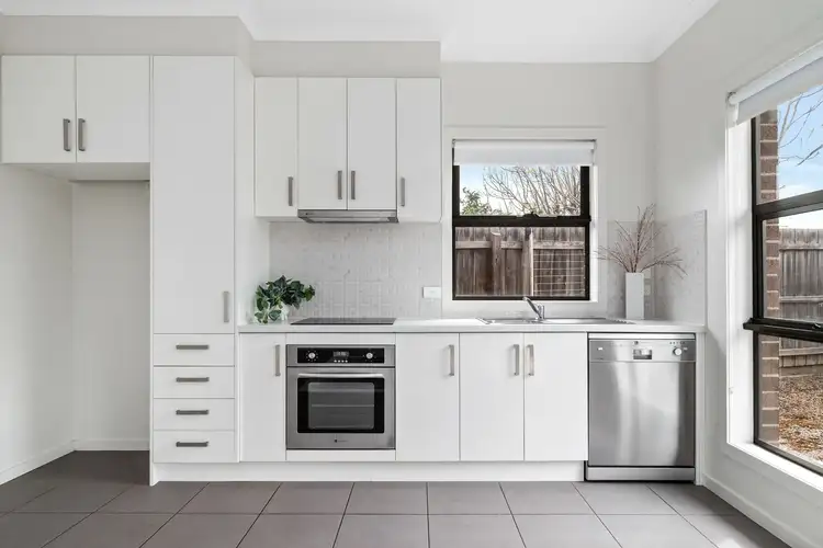 Third view of Homely unit listing, 2/4 Cherry Court, Lalor VIC 3075