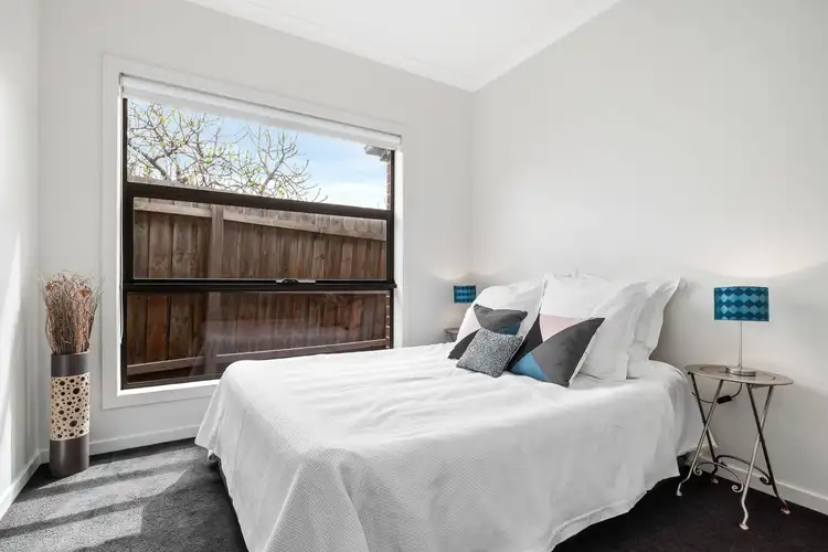 Fifth view of Homely unit listing, 2/4 Cherry Court, Lalor VIC 3075