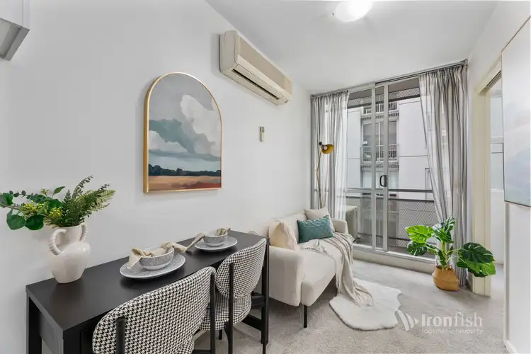 768/488 Swanston Street, Carlton VIC 3053