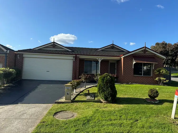 2 Pashia Grove, Pakenham VIC 3810