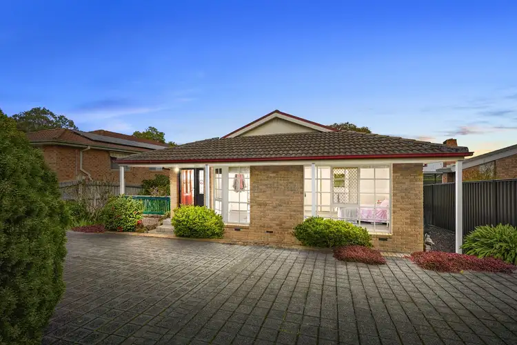4 KRYSTAL GLENN GARDENS, Boronia VIC 3155