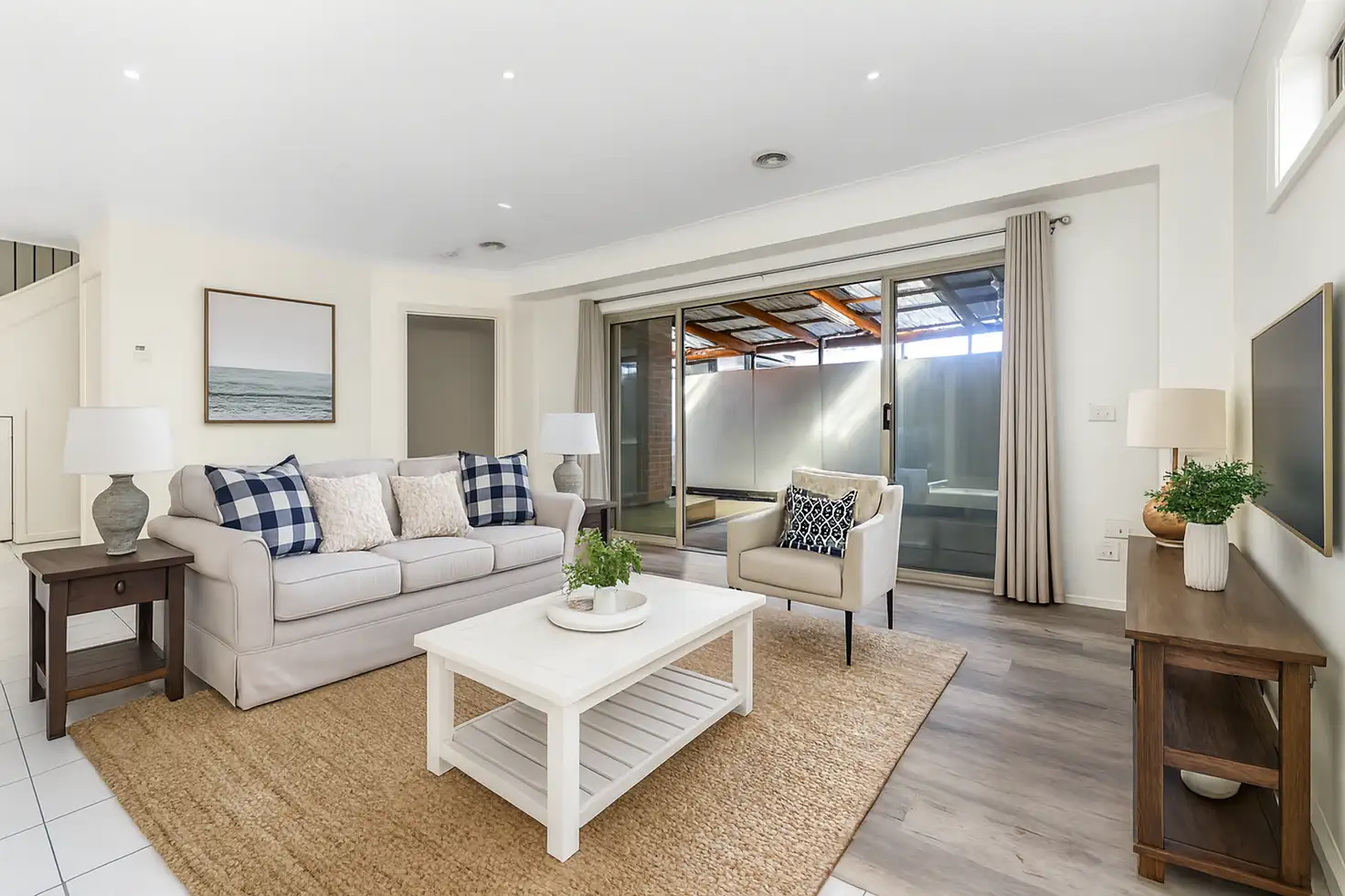 Main view of Homely townhouse listing, 2/927 Heatherton Road, Springvale VIC 3171