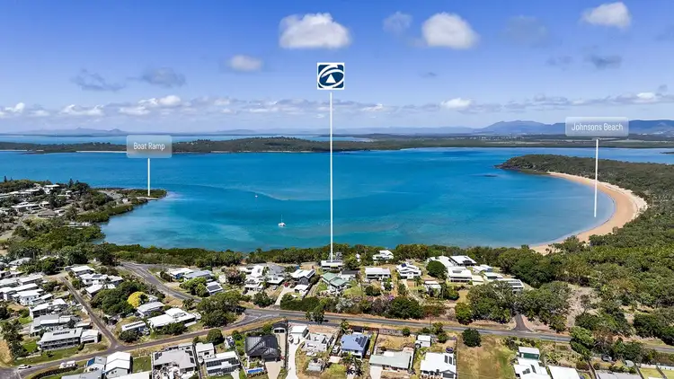 10 Ferries Terrace, Sarina Beach QLD 4737