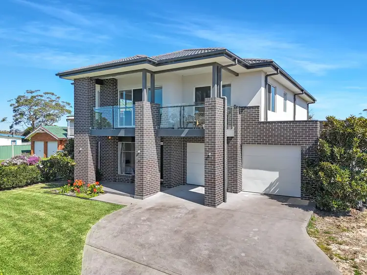 7 Orsova Parade, Orient Point NSW 2540
