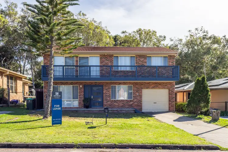 8 Hutchenson Avenue, Soldiers Point NSW 2317