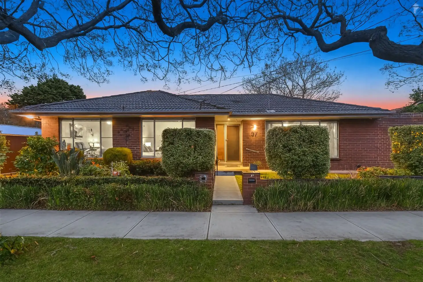 Main view of Homely house listing, 37 Gordon Ave, Oakleigh East VIC 3166