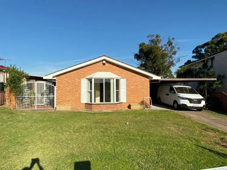 16 Natchez Crescent, Greenfield Park NSW 2176