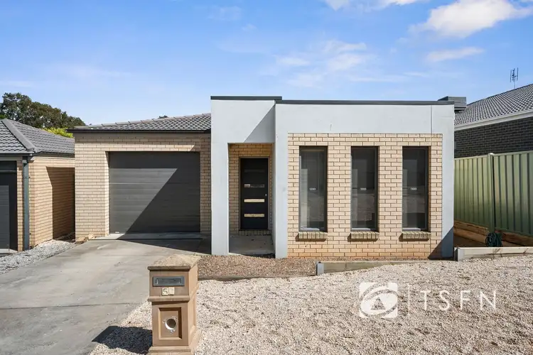 5C Justine Court, Spring Gully VIC 3550