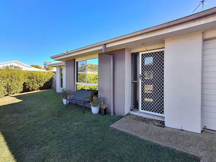 Second view of Homely semi-detached listing, 1/37 Hangan Street, Bucasia QLD 4750