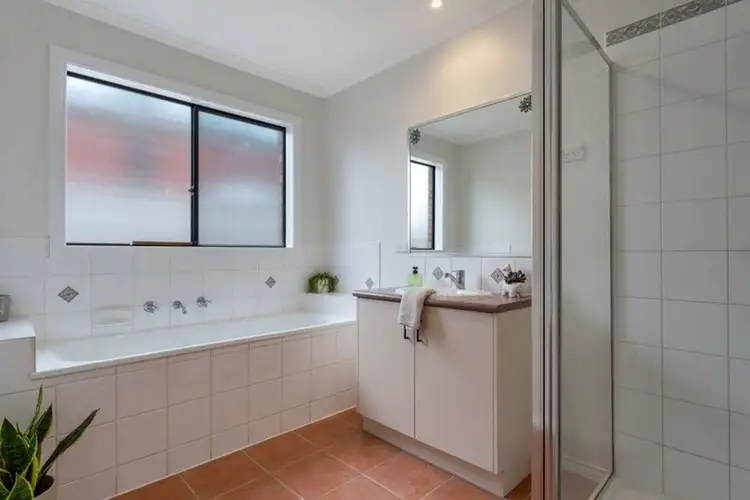Fifth view of Homely house listing, 24 Stoneleigh Place, Craigieburn VIC 3064