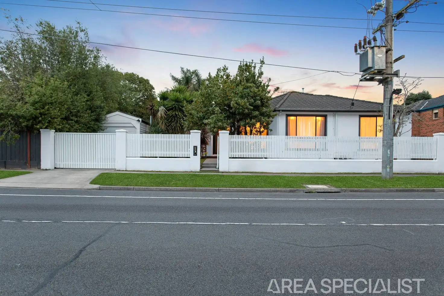 Main view of Homely unit listing, 15B John Street, Langwarrin VIC 3910