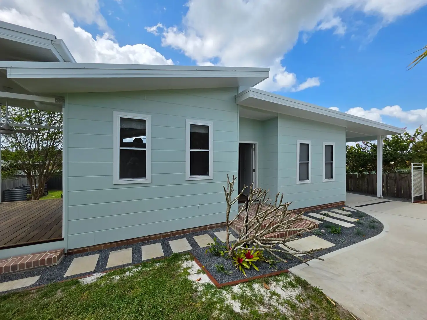 Main view of Homely flat listing, 32a Edinburgh Drive, Taree NSW 2430