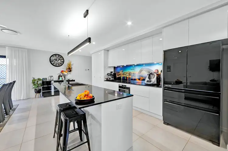Sixth view of Homely house listing, 7 Canecutter Court, Childers QLD 4660