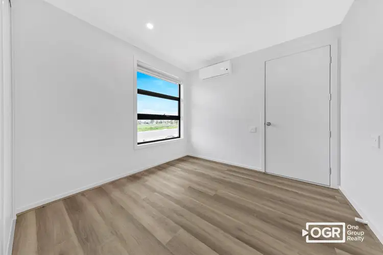 Sixth view of Homely house listing, 33 Pomegranate Drive, Beveridge VIC 3753