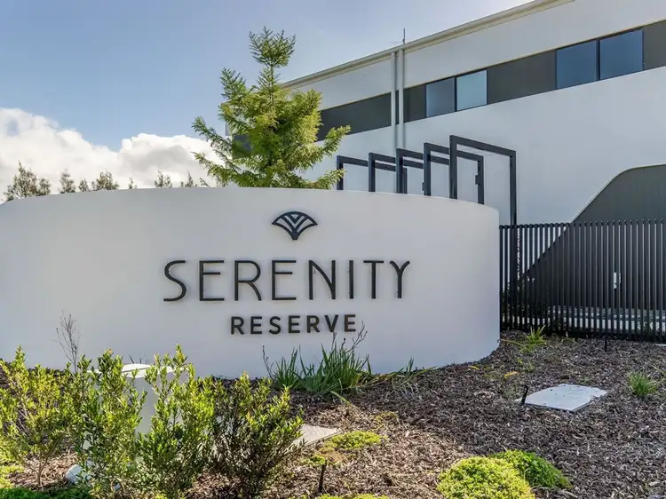 8/1 Lake Serenity Boulevard, Helensvale QLD 4212