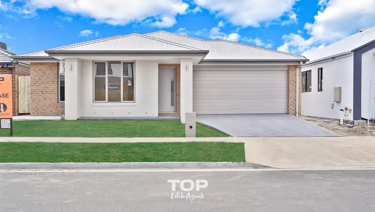 3 Bloom St, Clyde North VIC 3978