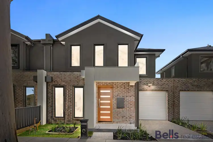 2/16 Delmont street, Albion VIC 3020