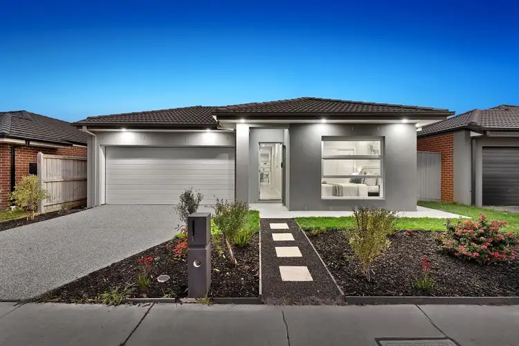 52 Australorp Drive, Clyde North VIC 3978