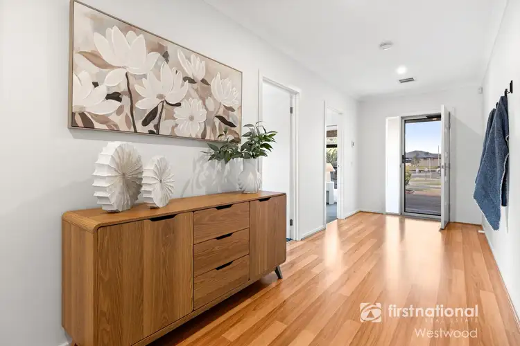 Fifth view of Homely house listing, 2 Braeburn Place, Werribee VIC 3030