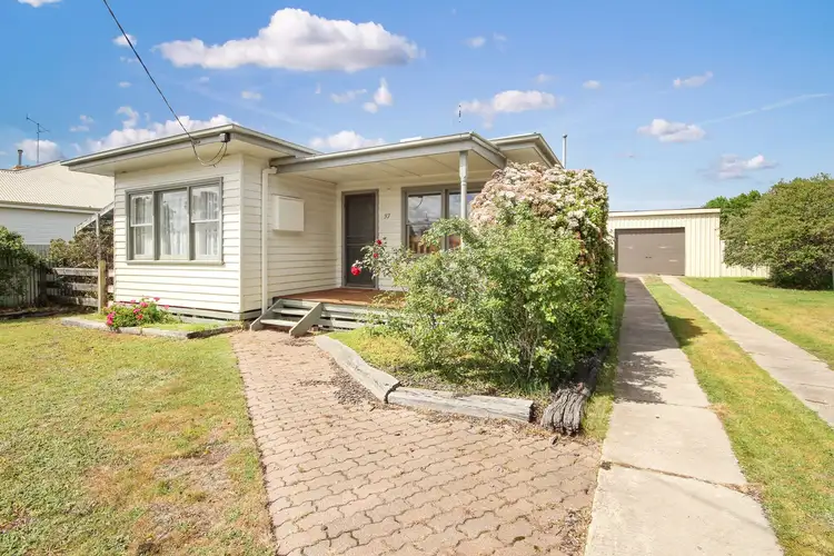 37 Edith Street, Horsham VIC 3400