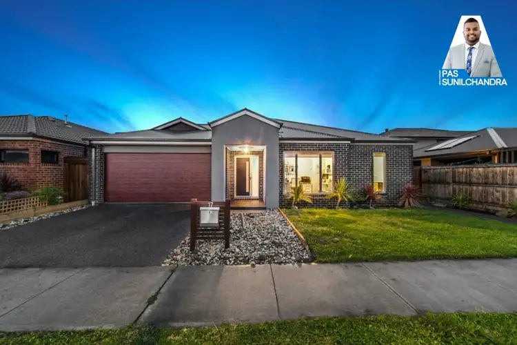 17 Chedword Road, Cranbourne North VIC 3977