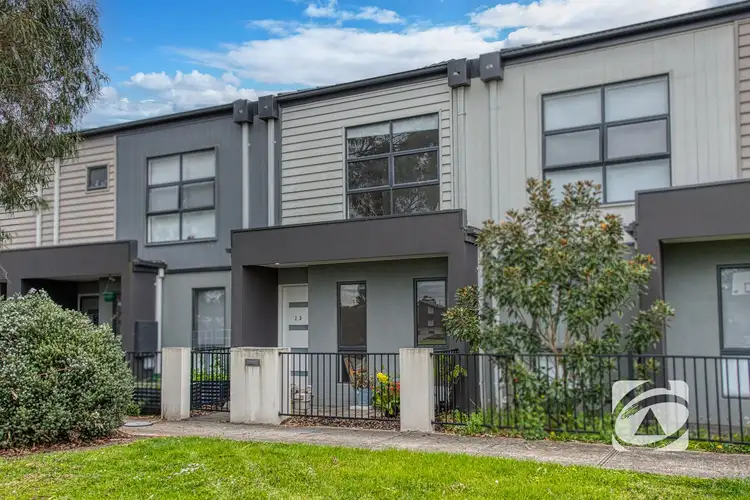 23 Carroll Walk, Pakenham VIC 3810
