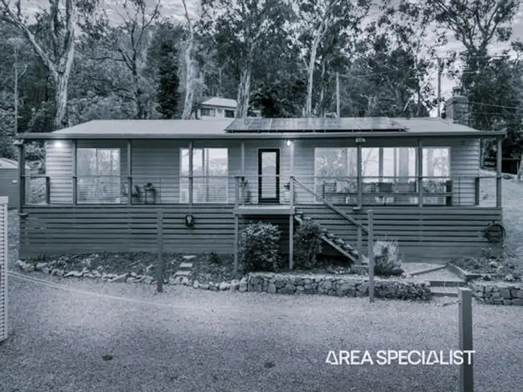 1 Lacy Street, Selby VIC 3159